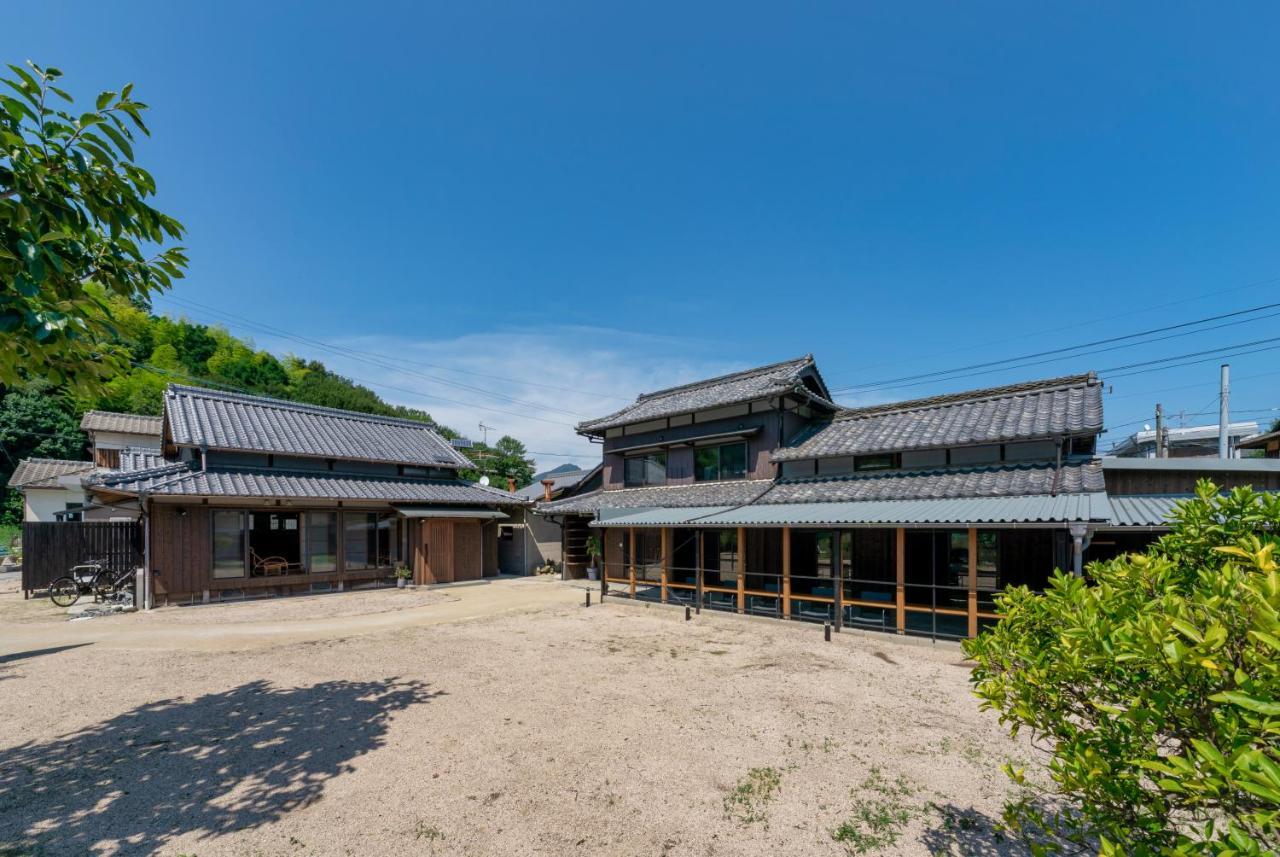 Omishima Space Omoya Imabari Railway Station المظهر الخارجي الصورة